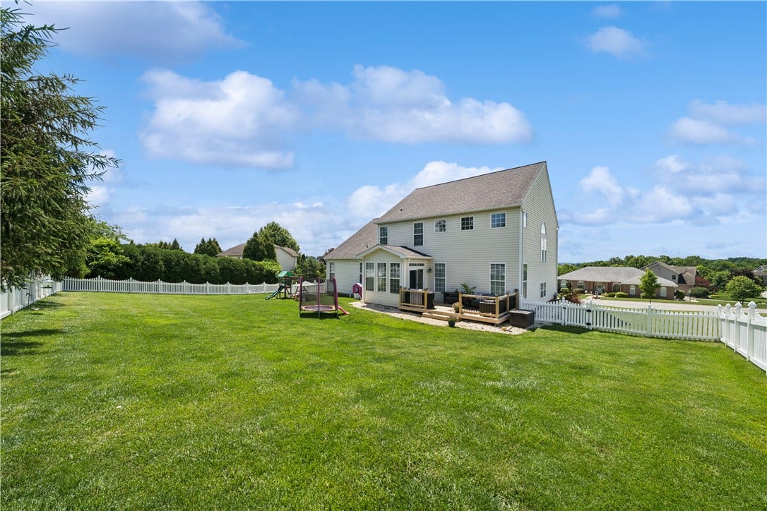 518 Southfield Dr, Greensburg, PA 15601
