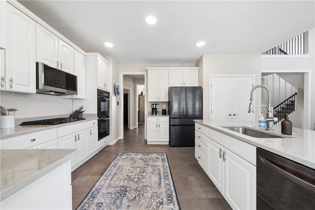 518 Southfield Dr, Greensburg, PA 15601