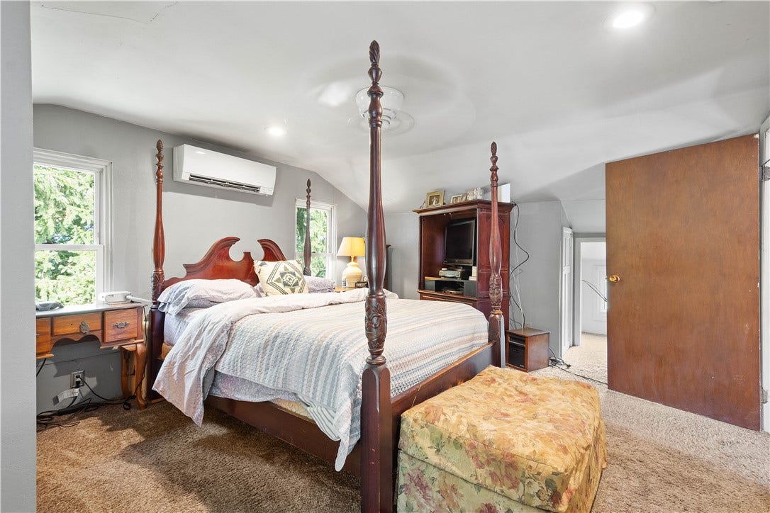 5551 CLAYTONA DRIVE, Bethel Park, PA 15102