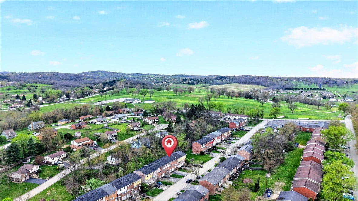 930 ACADEMY HEIGHTS DR, Greensburg, PA 15601