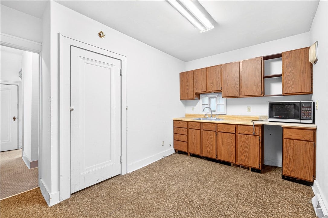5310 Park Ave, Bethel Park, PA 15102