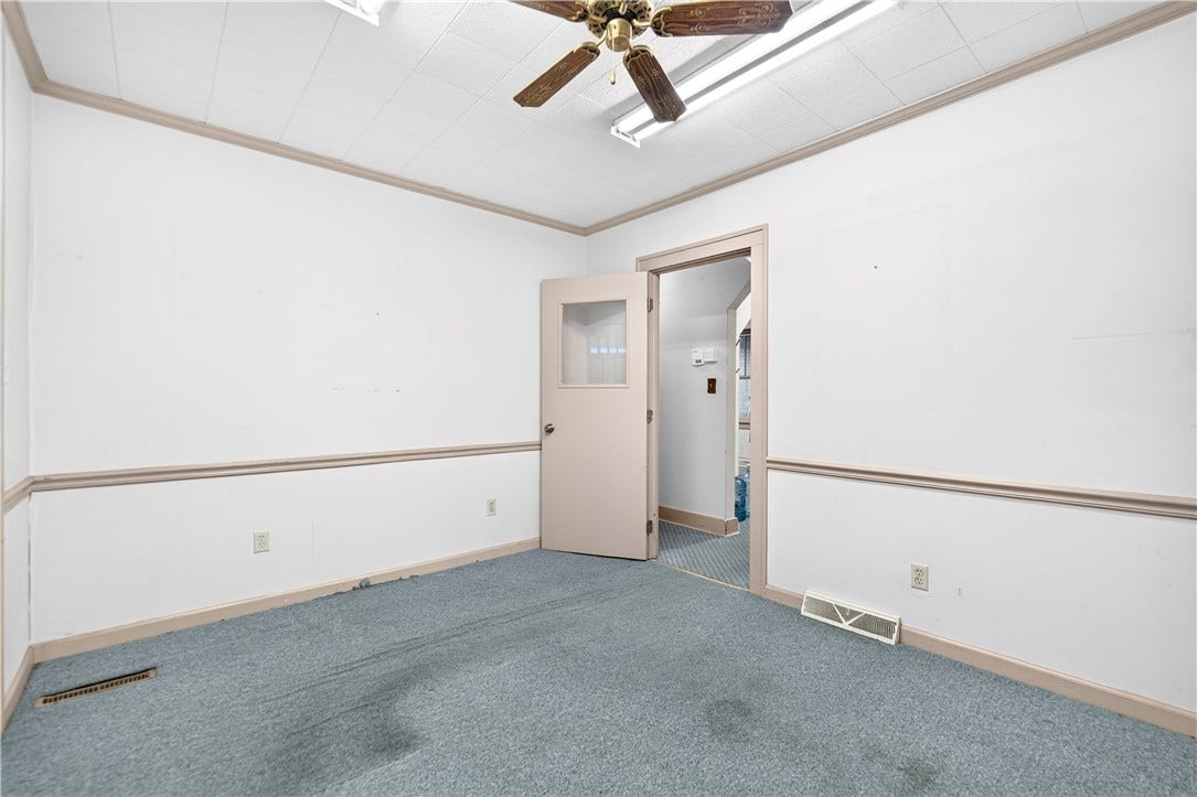 5310 Park Ave, Bethel Park, PA 15102