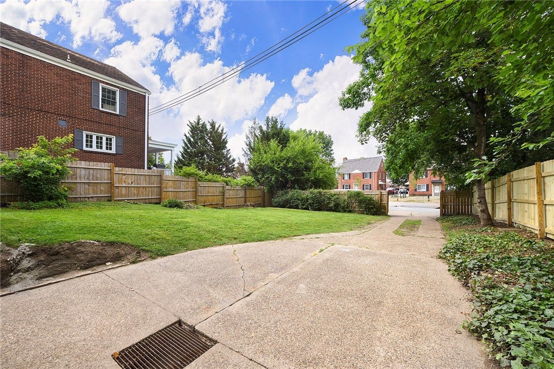 6835 Penham Place, Pittsburgh, PA 15208 6835 Penham Place, Pittsburgh, PA 15208