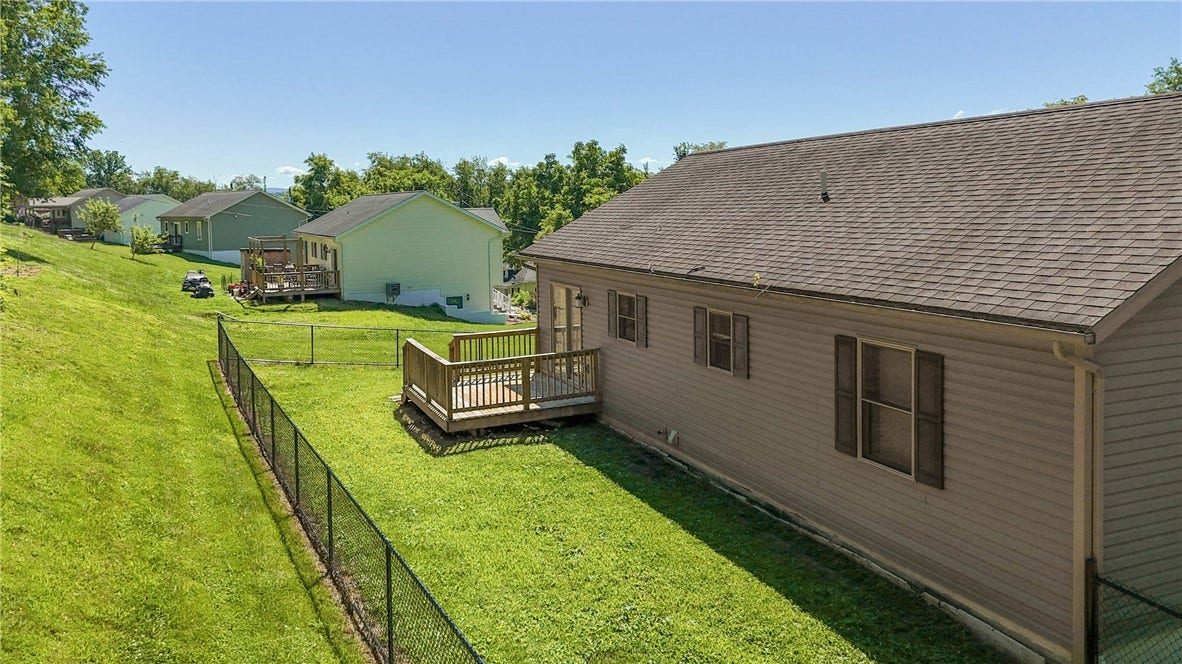 124 Debolt Ave, Masontown, PA 15461
