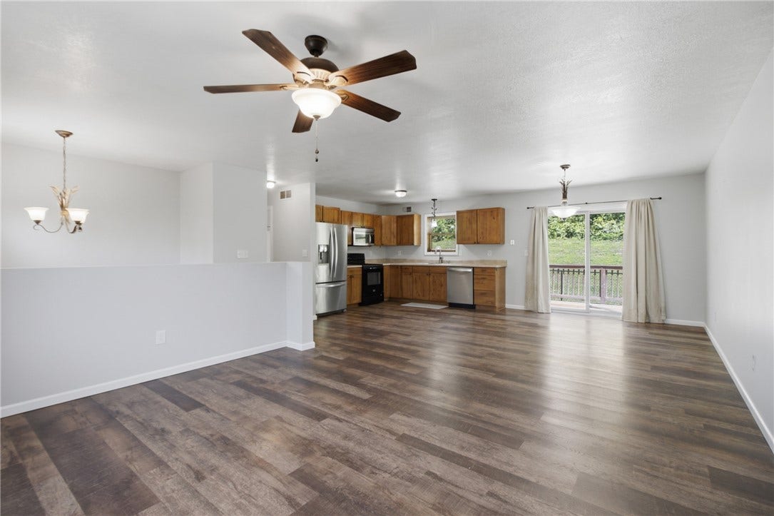 124 Debolt Ave, Masontown, PA 15461