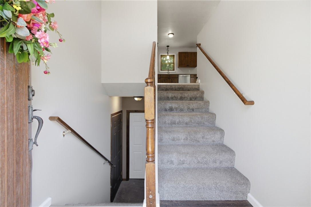 124 Debolt Ave, Masontown, PA 15461