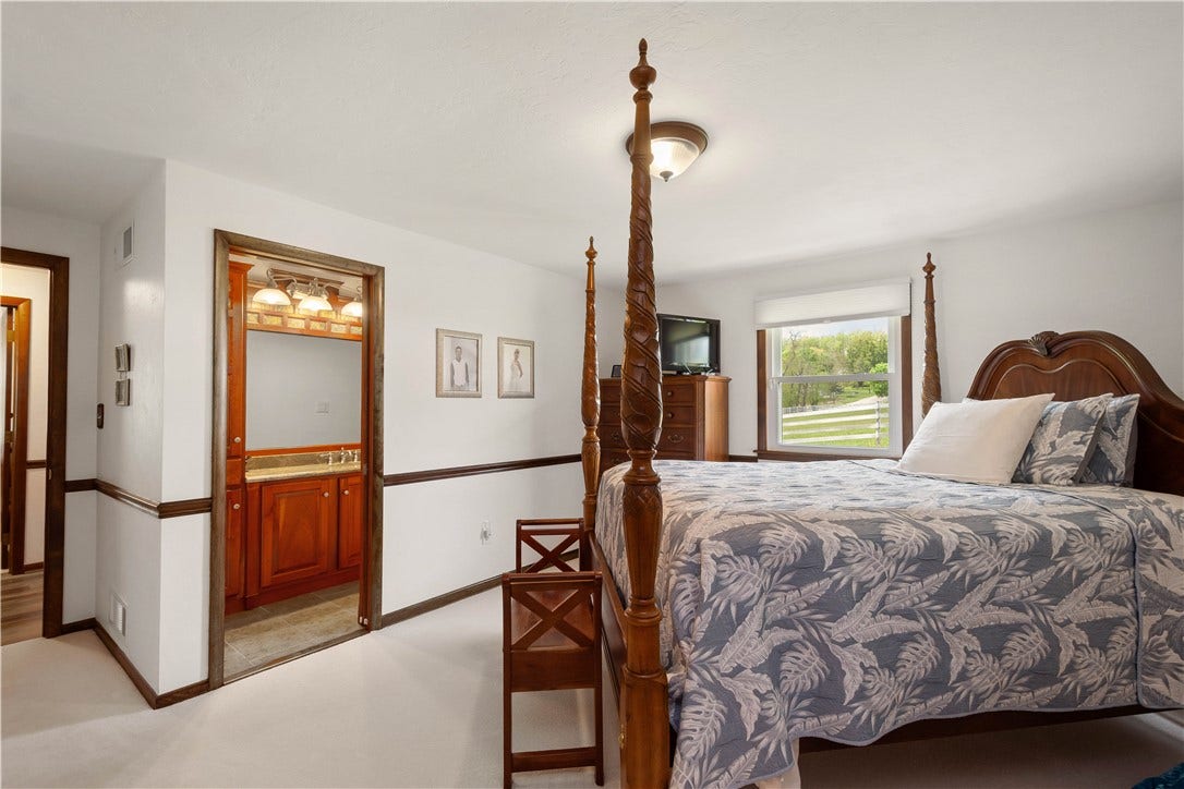 538 Old Hickory Ridge Rd, Washington, PA 15301