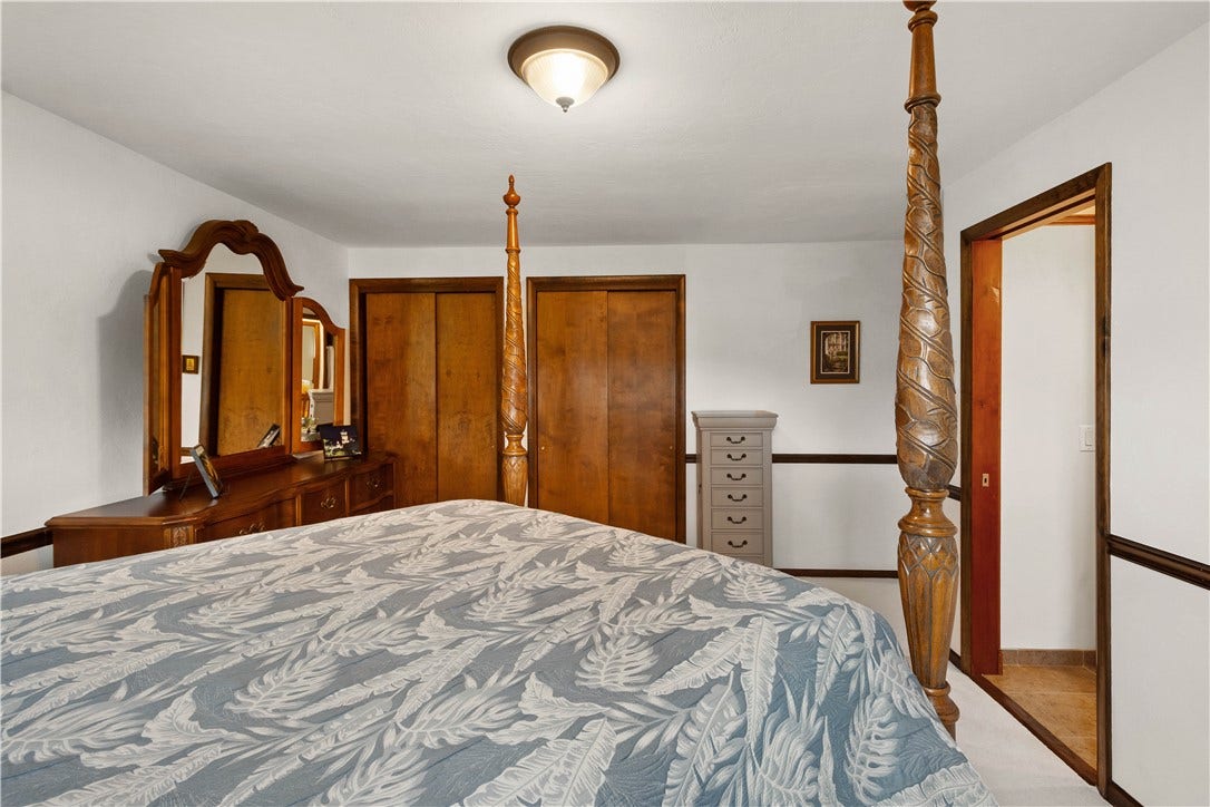 538 Old Hickory Ridge Rd, Washington, PA 15301