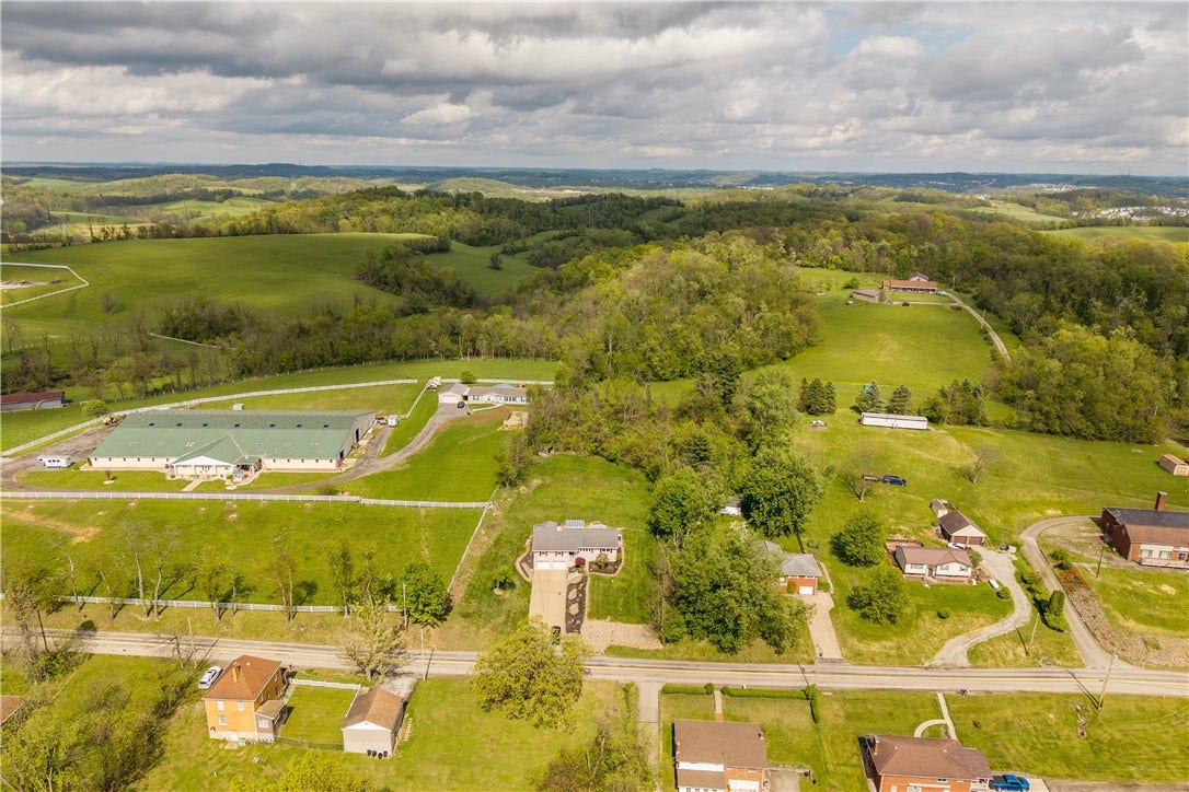 538 Old Hickory Ridge Rd, Washington, PA 15301