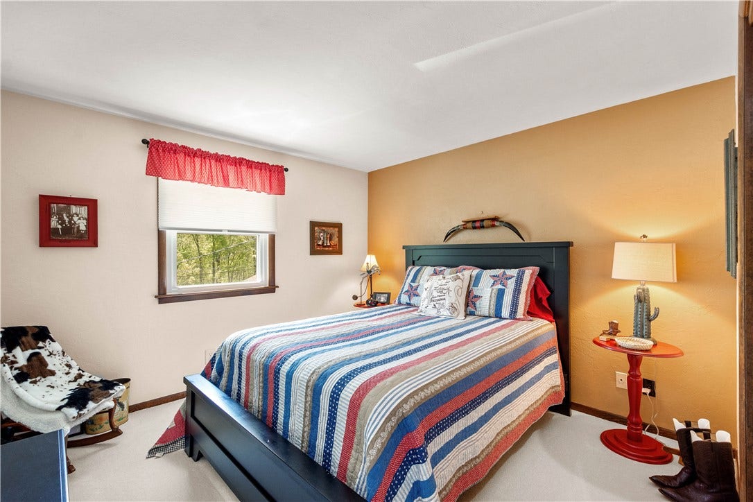 2nd Bedroom