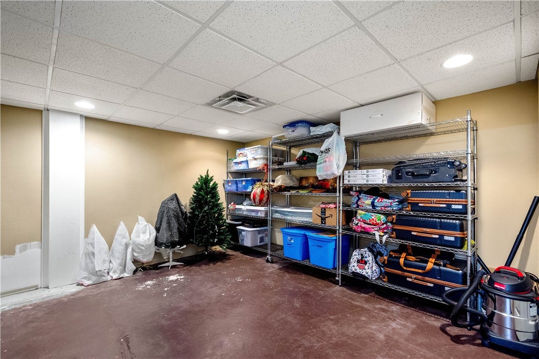 538 Old Hickory Ridge Rd, Washington, PA 15301