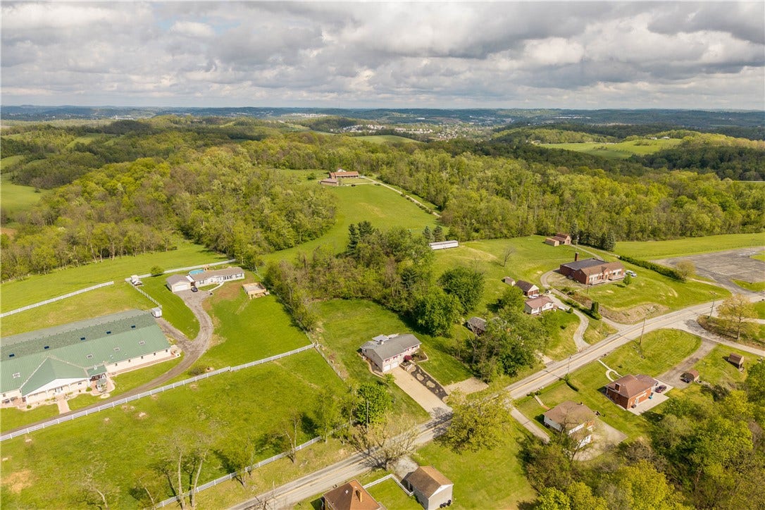 538 Old Hickory Ridge Rd, Washington, PA 15301