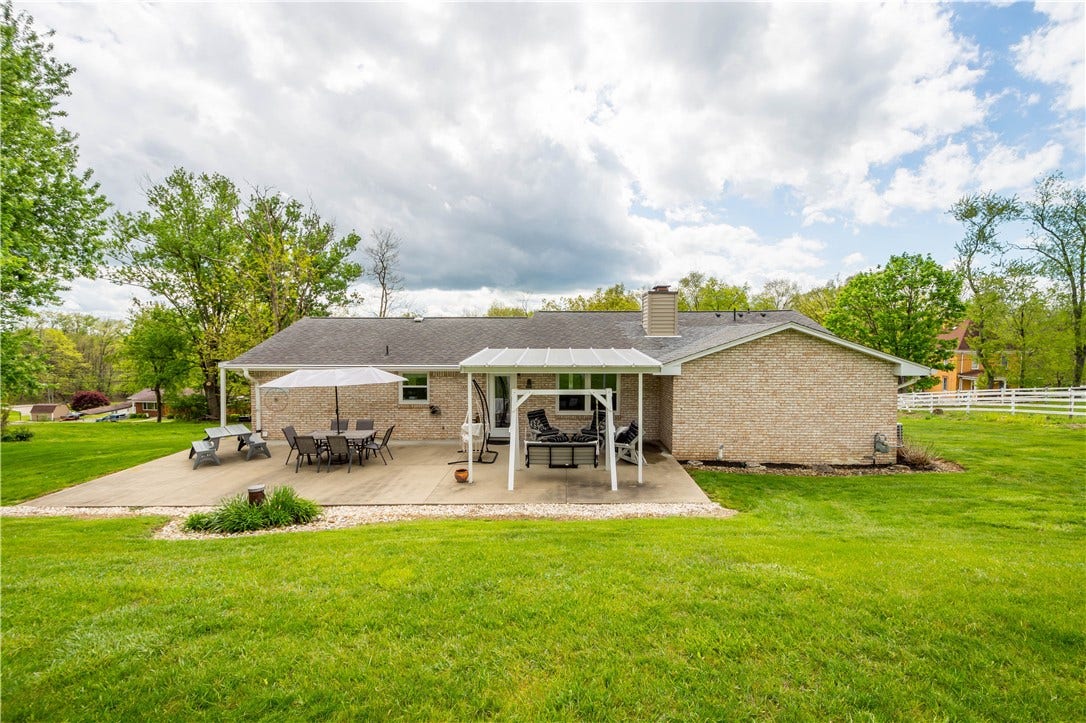 538 Old Hickory Ridge Rd, Washington, PA 15301