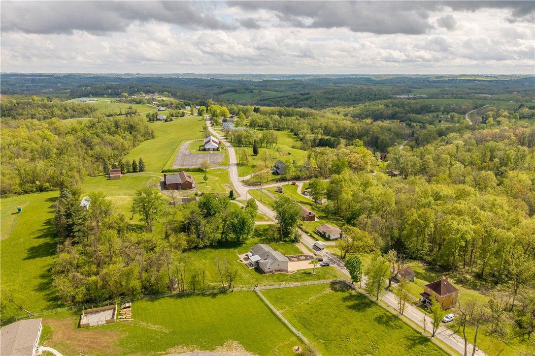 538 Old Hickory Ridge Rd, Washington, PA 15301