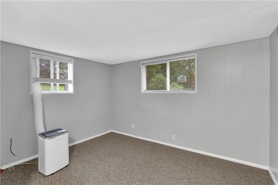 616 Woodburn Lane, Greensburg, PA 15601