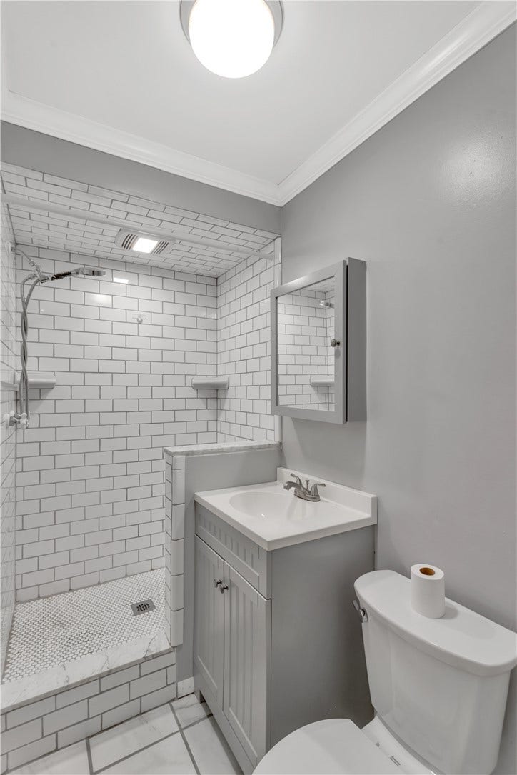 616 Woodburn Lane, Greensburg, PA 15601