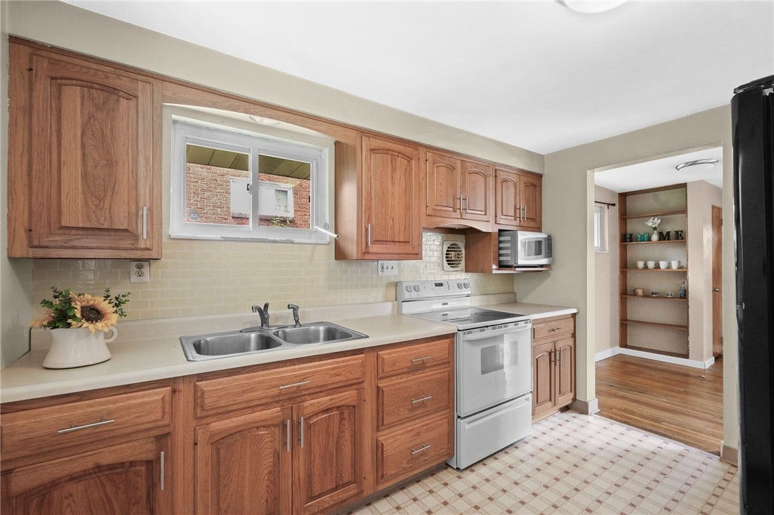 Plenty of cabinetry in this kitchen! All appliances included.