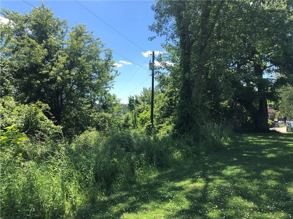 7155 NATIONAL PIKE, Uniontown, PA 15401