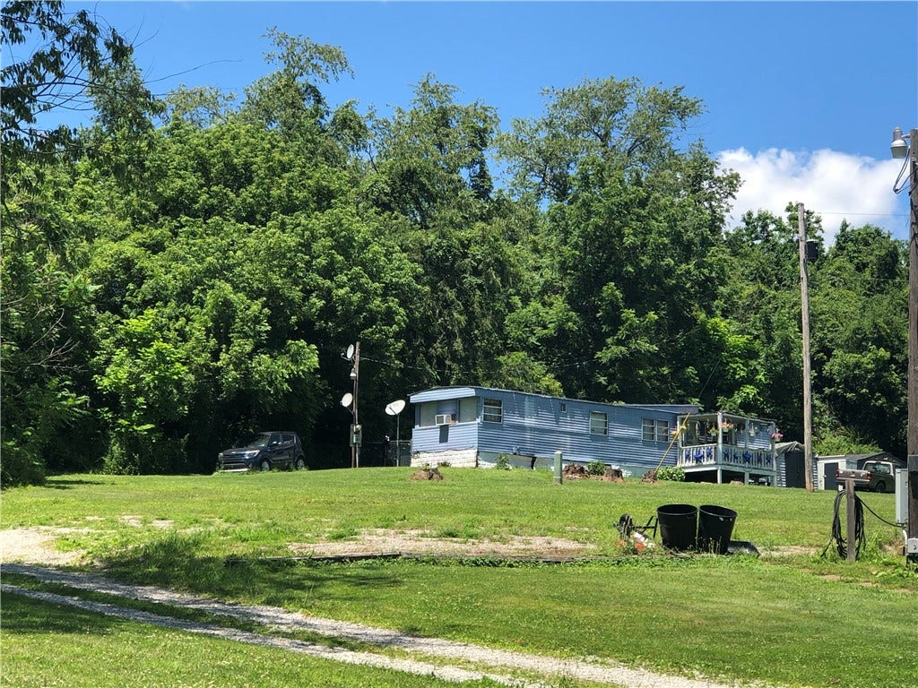 7155 NATIONAL PIKE, Uniontown, PA 15401