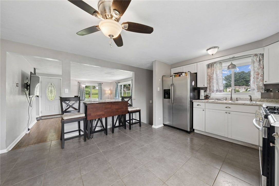 11 Angott Rd, Washington, PA 15301