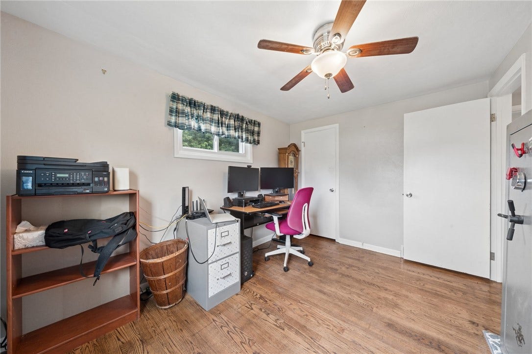 11 Angott Rd, Washington, PA 15301