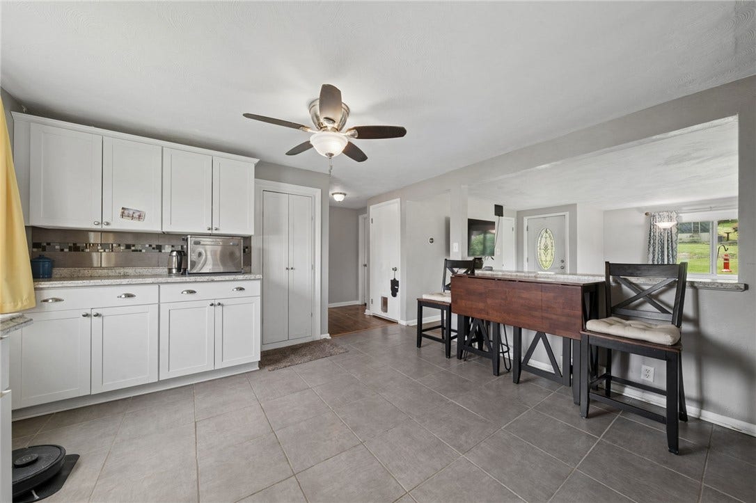 11 Angott Rd, Washington, PA 15301