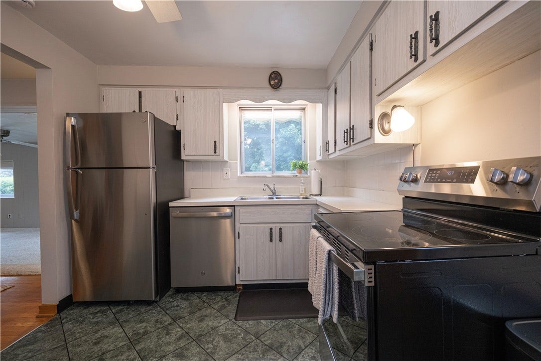 5229 Colewood Dr, Pittsburgh, PA 15236 5229 Colewood Dr, Pittsburgh, PA 15236