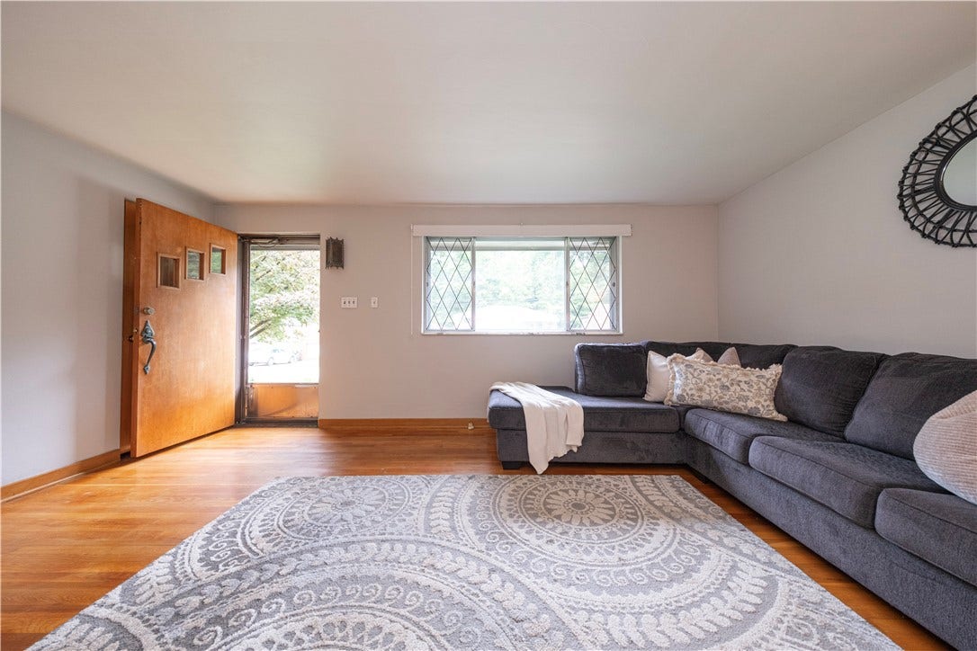 5229 Colewood Dr, Pittsburgh, PA 15236 5229 Colewood Dr, Pittsburgh, PA 15236