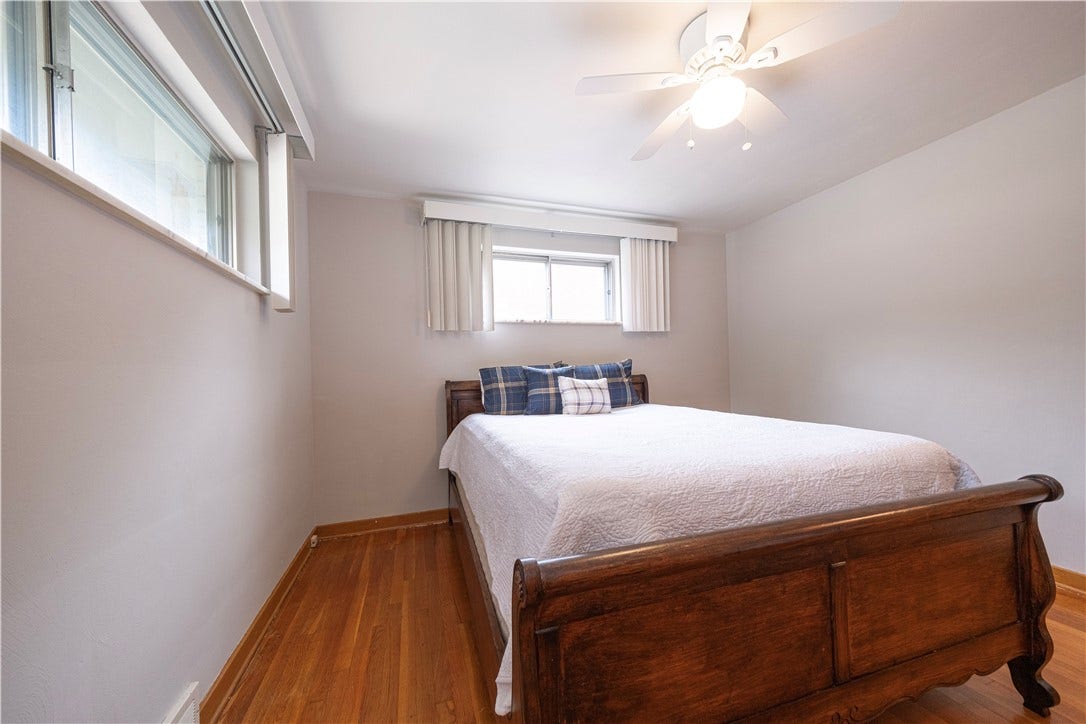 5229 Colewood Dr, Pittsburgh, PA 15236 Primary bedroom