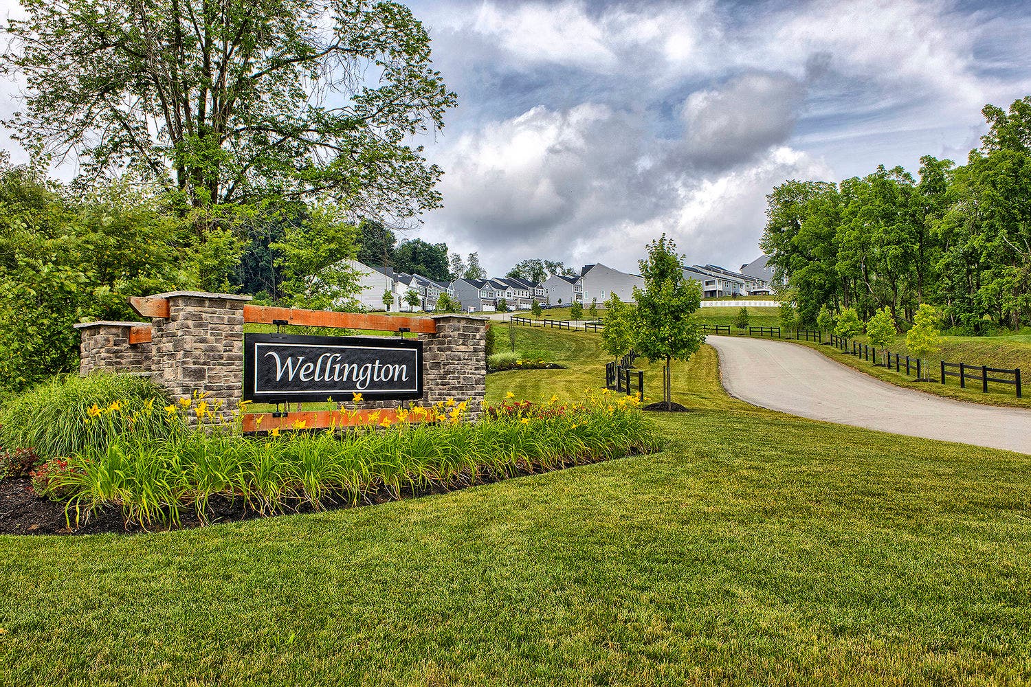 5002 Wellington Ct, Jeannette, PA 15644