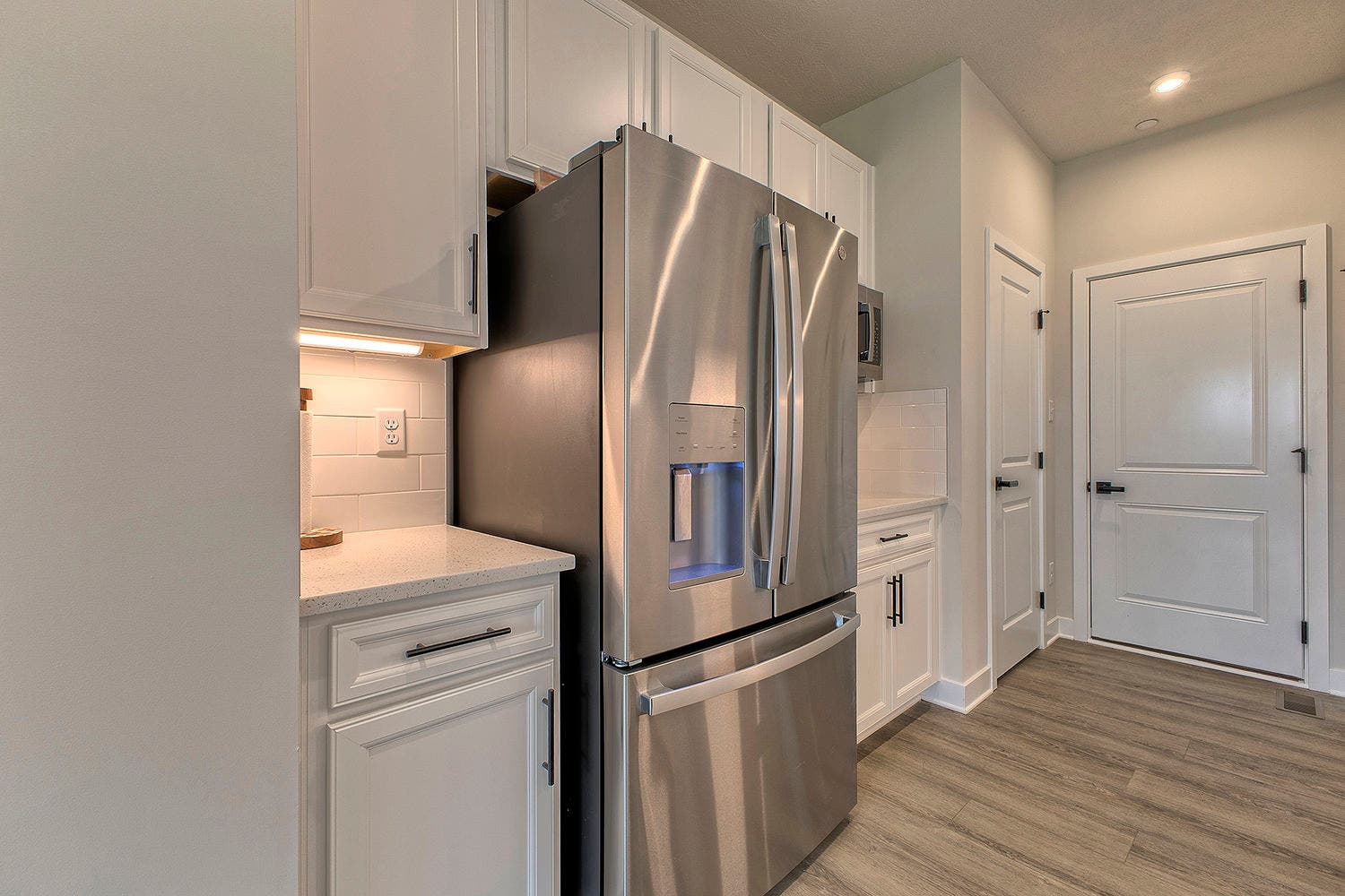 5002 Wellington Ct, Jeannette, PA 15644