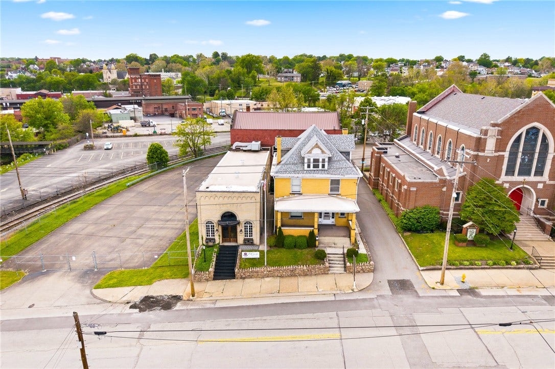 65 N Gallatin Ave, Uniontown, PA 15401