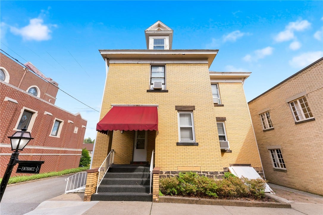 65 N Gallatin Ave, Uniontown, PA 15401