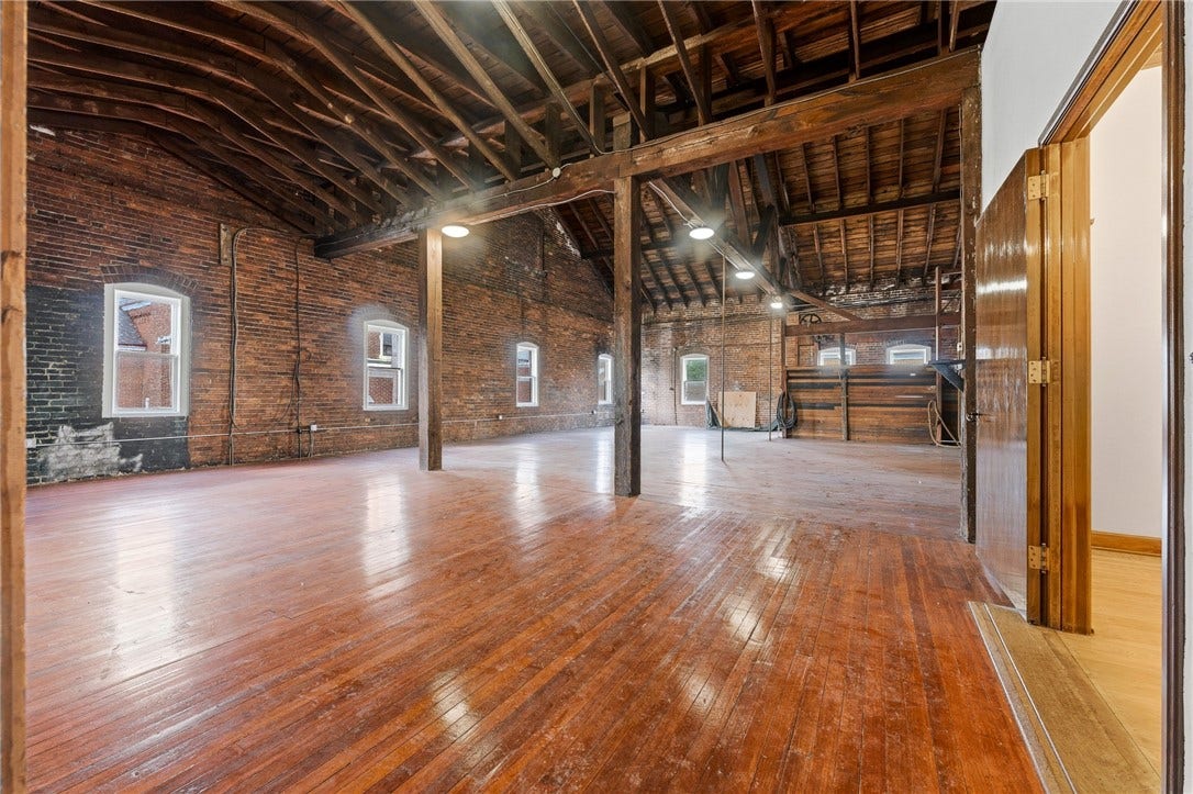 65 N Gallatin Ave, Uniontown, PA 15401