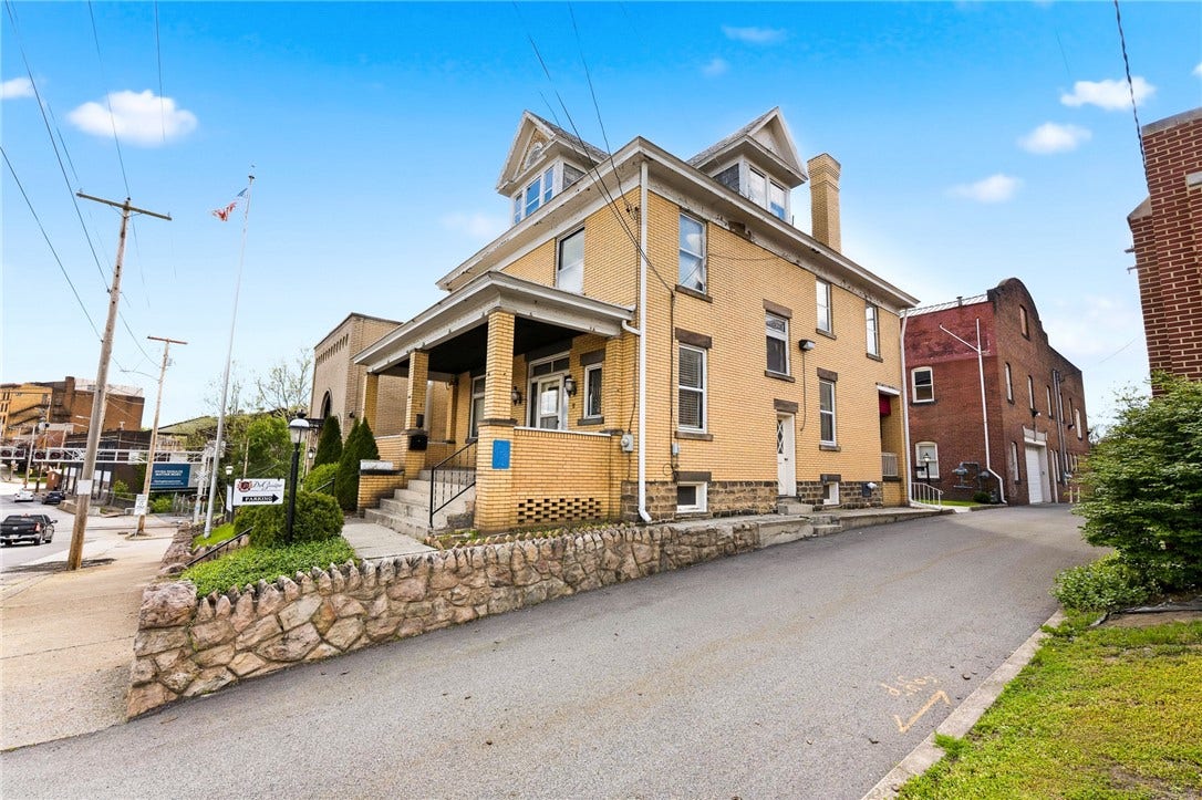 65 N Gallatin Ave, Uniontown, PA 15401