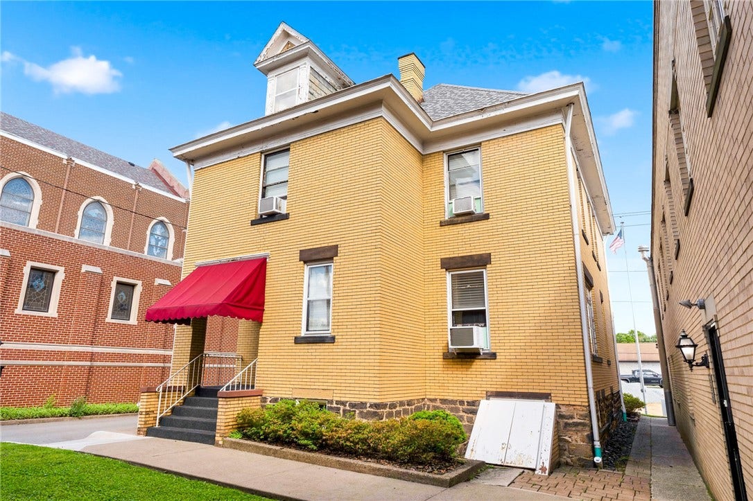 65 N Gallatin Ave, Uniontown, PA 15401