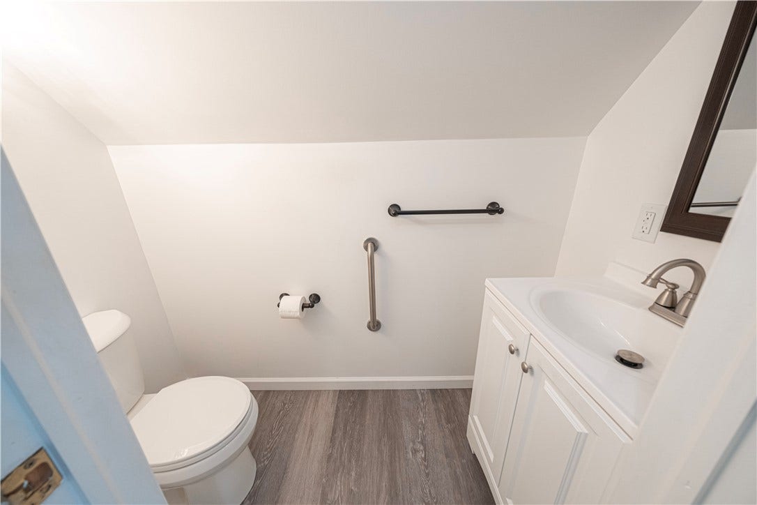 1112 S Hewitt Ave, Washington, PA 15301