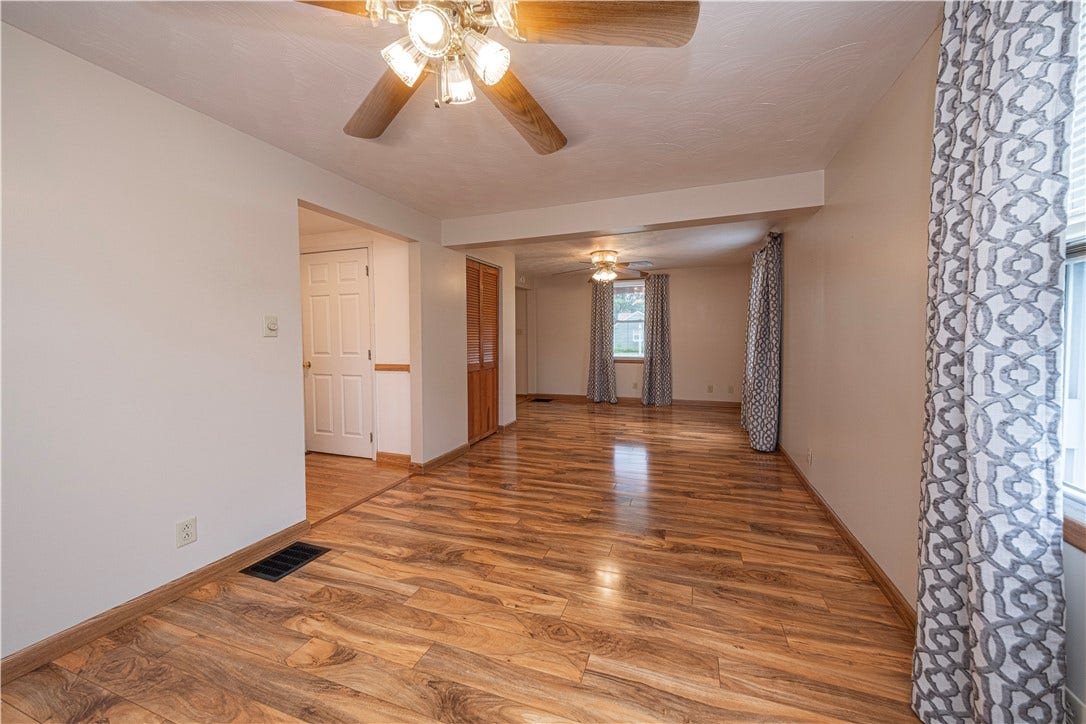1112 S Hewitt Ave, Washington, PA 15301