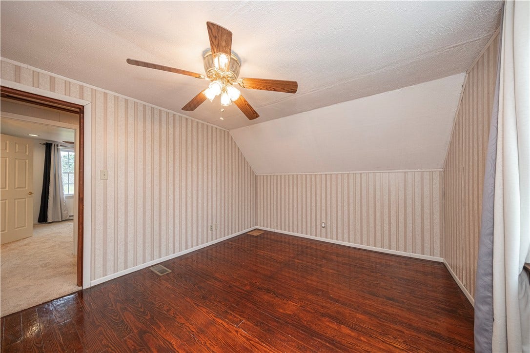 1112 S Hewitt Ave, Washington, PA 15301