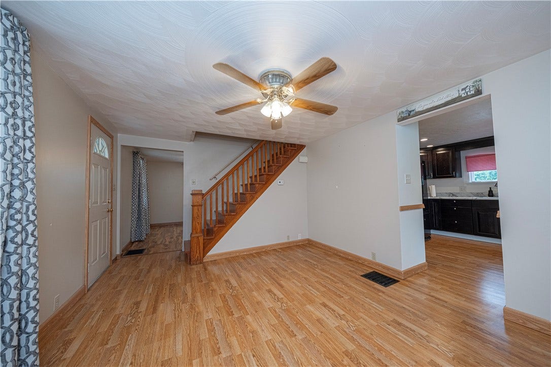 1112 S Hewitt Ave, Washington, PA 15301