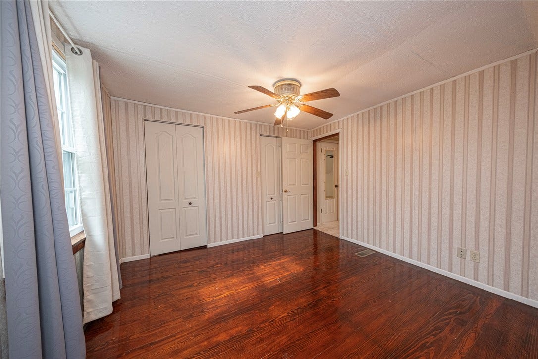 1112 S Hewitt Ave, Washington, PA 15301