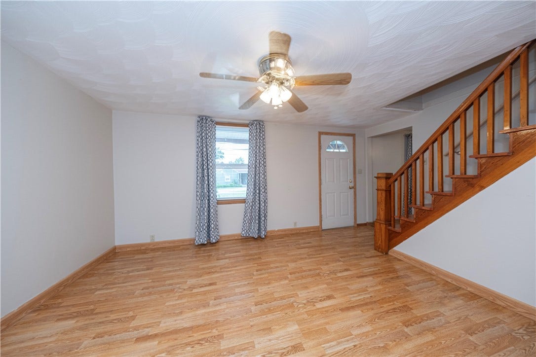 1112 S Hewitt Ave, Washington, PA 15301