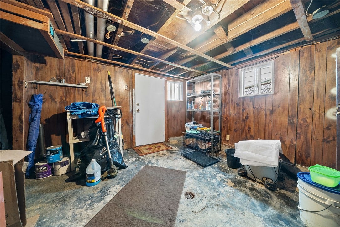 192 Lawrence Ave, Washington, PA 15301