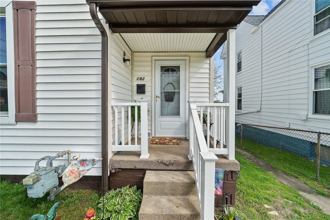 192 Lawrence Ave, Washington, PA 15301
