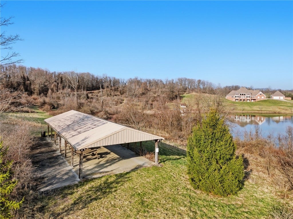 308 Sutherland Drive, Venetia, PA 15367