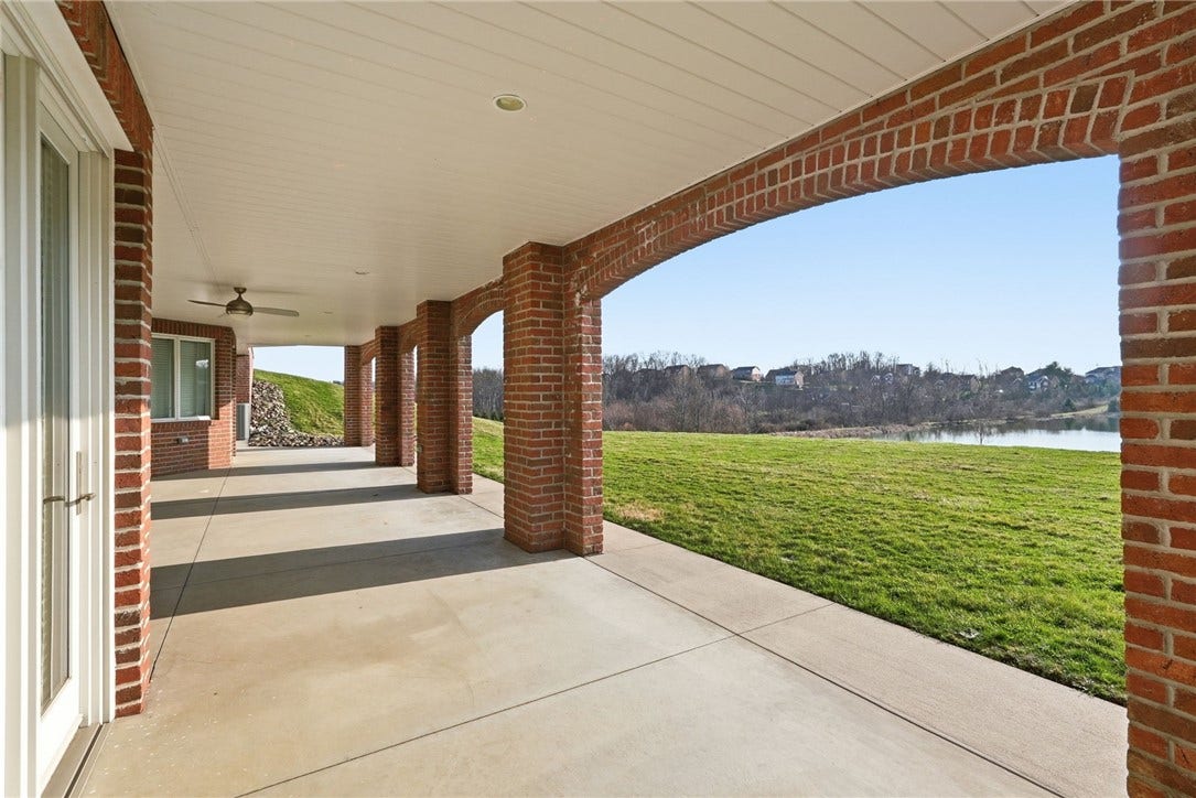 308 Sutherland Drive, Venetia, PA 15367