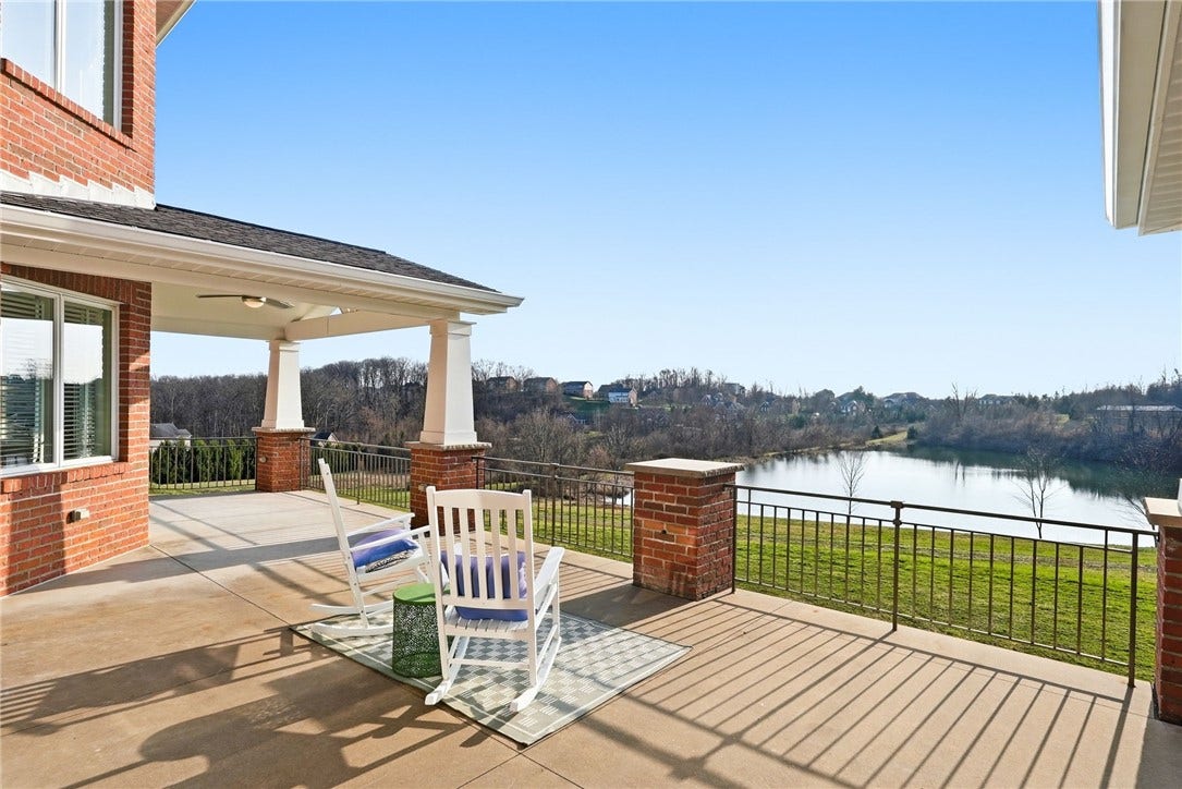 308 Sutherland Drive, Venetia, PA 15367