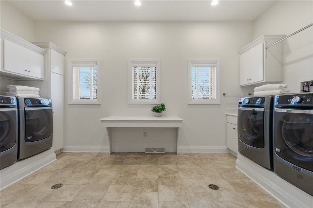 308 Sutherland Drive, Venetia, PA 15367