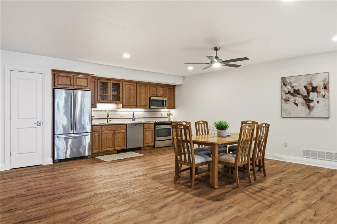 308 Sutherland Drive, Venetia, PA 15367