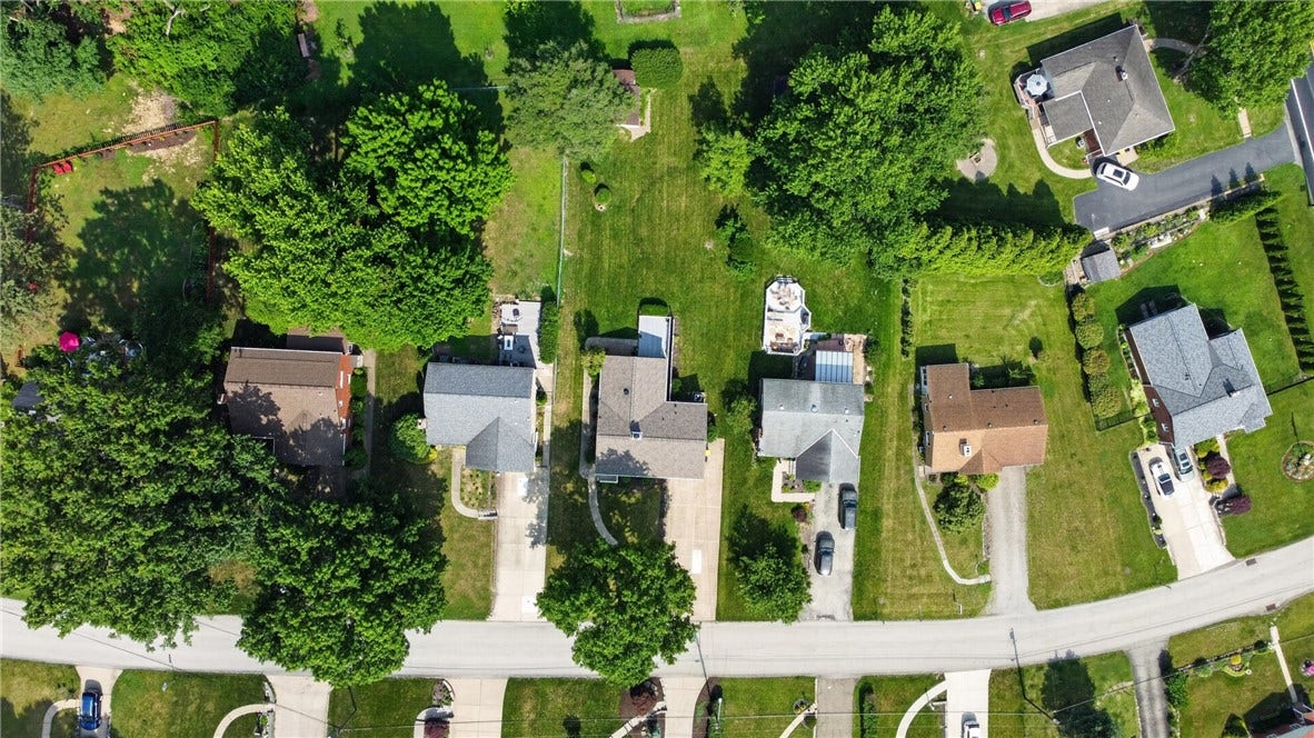 265 Oaklyn Rd., Bethel Park, PA 15102